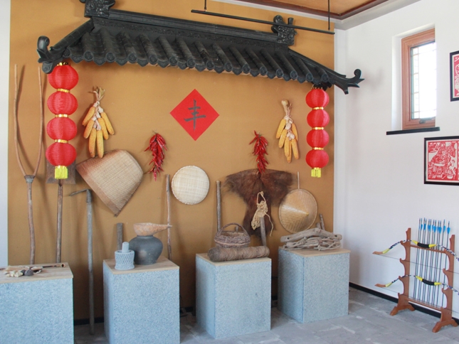 젊은 '새촌민'들과 함께 그리는 번영의 화폭