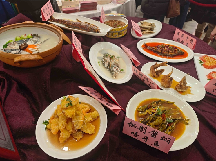 길림시 ‘무송 선경, 미식 연’, 관광객 부른다