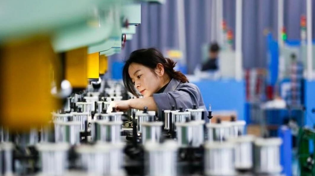 ​2월 제조업 PMI, 음력설 영향으로 소폭 하락