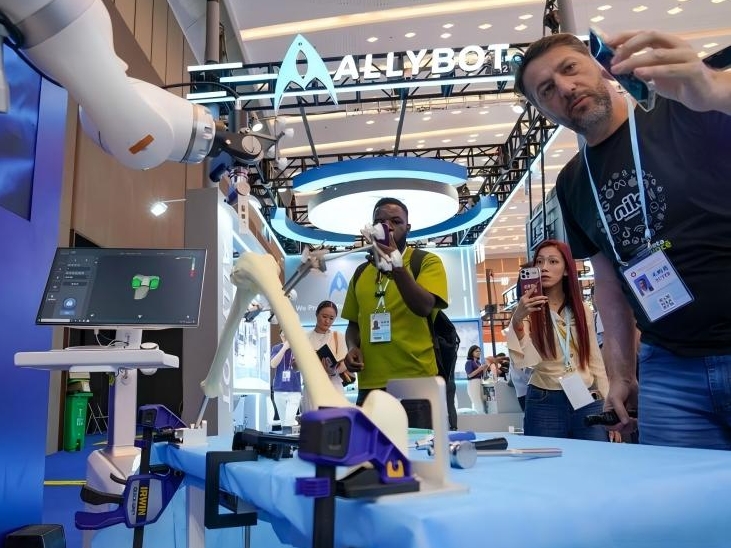 [과학] 중국 로보트 수술 해외진출 가속화