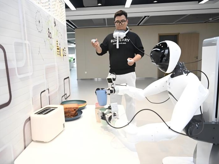 [과학] 웅안신구 ‘로보트 훈련장’ 탐방