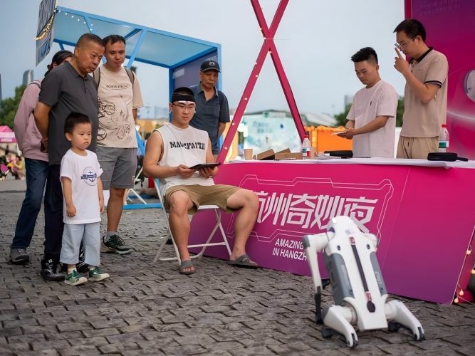 [괴학] 뇌파로 명령하는 로봇개 시대 열려