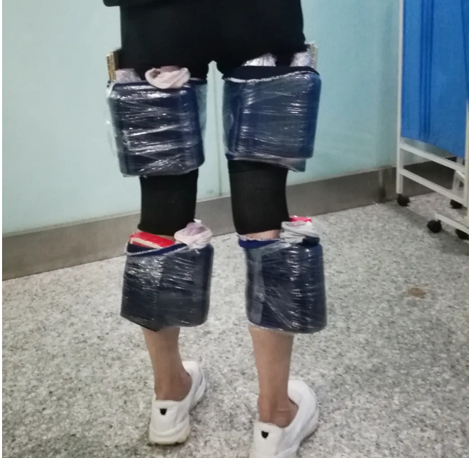 두 다리에 모태주 6병을 감싸고 입경하다가 덜미