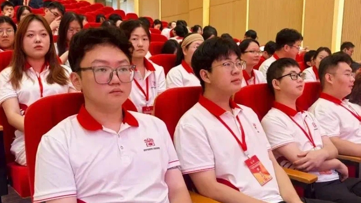 연변 5개 변경 현(시)에 600여명 서부계획 자원봉사자 파견