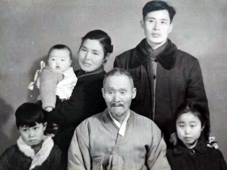 로인절 맞아 더 그리운 아버지의 말없는 사랑