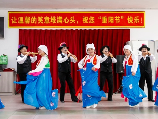 매하구시 시구역로인협회, 중양절 경로행사 진행