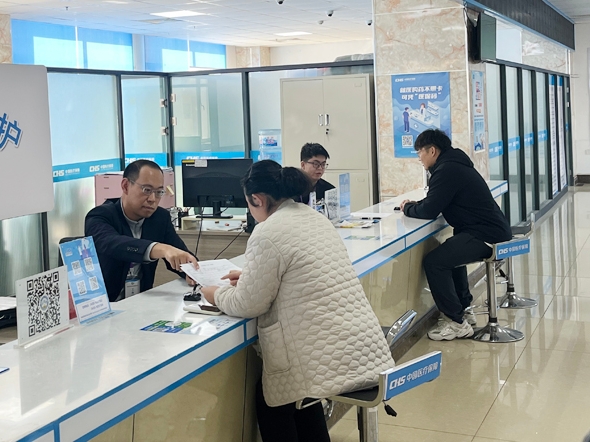 [연변 민생실사]룡정편: 민생 개선 '기반시설'과 '인성화 써비스'로 주민 만족도  상승