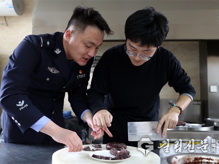 변경지역에 달려와 보람찬 청춘의 꿈 심다