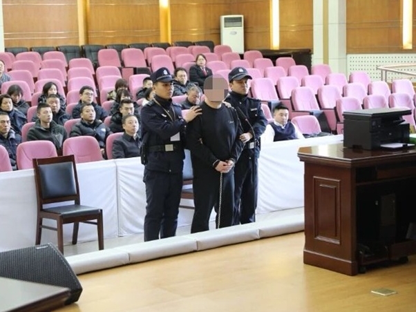 남관구법원, 직무범죄 공개심리로 경고의 메시지 전해