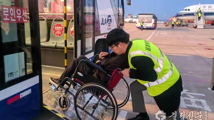 [새봄 기층 탐방]연길공항 음력설 려객운수에 만전 기해