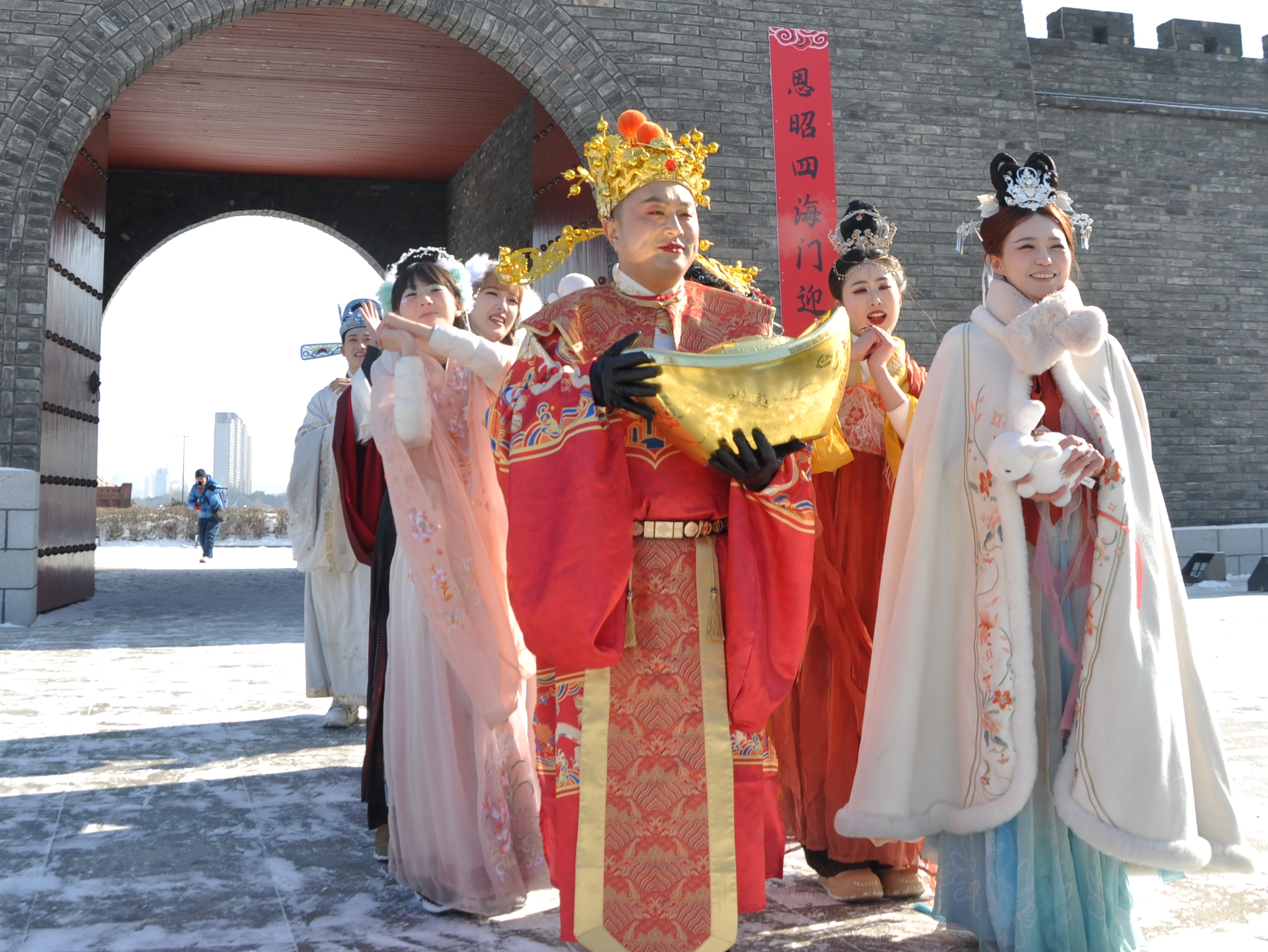 설 명절，길림시 성문 열어 복 맞이 행사 개최