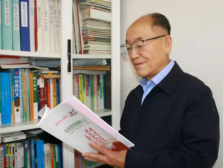 뢰봉정신을 수십년간 드팀없이 실천해온 '로인 뢰봉'