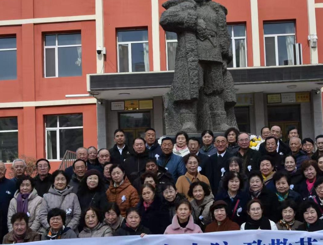 청명절, 리홍광 장군 추모 행사 반석시에서