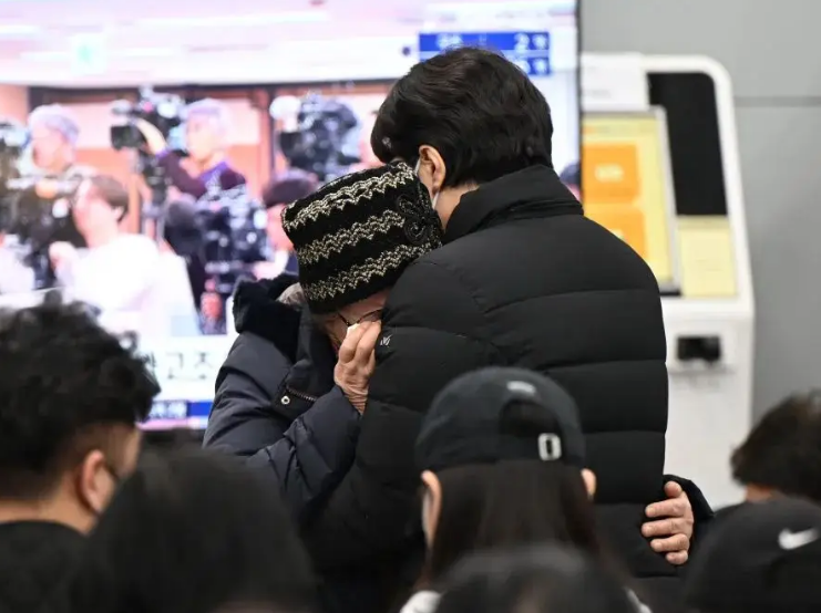 한국 려객기 추락사고 2명 구조외 나머지 179명 전원 사망