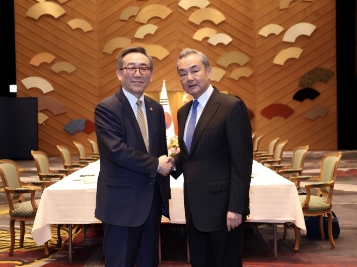 왕의, 한국 정세와 관계없이 선린우호 관계 유지