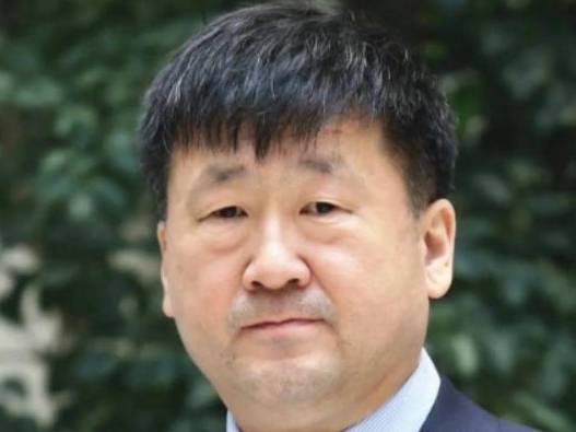 려위대표: 군중의 목소리에 귀 기울여 변경지역 발전에 힘 보태겠다