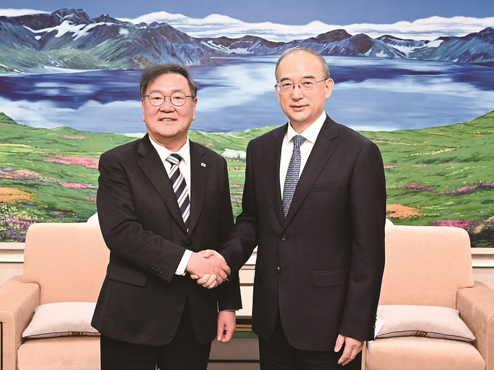 한국과의 교류 협력을 심화하고 더 높은 수준의 개방 추진