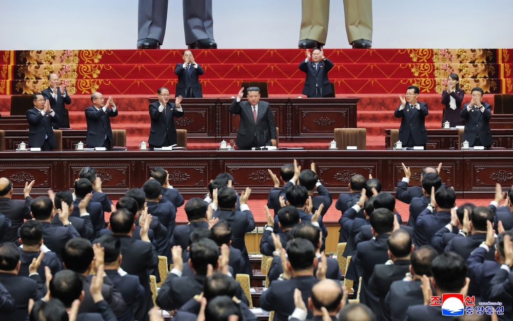 김정은, 조선 국무위원장으로 또다시 추대