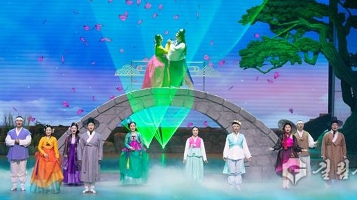 리몽룡과 성춘향이는 노래로 사랑을 주고 받았다