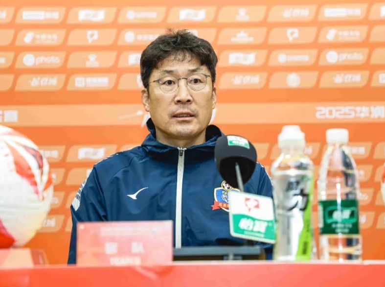 이기형 감독 “힘든 원정경기서 선수들 잘해냈다”