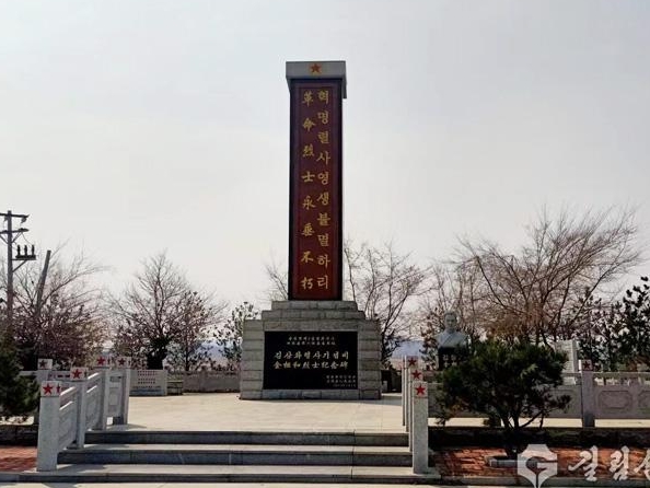 홍일촌에 가면 <십진가>가 들린다