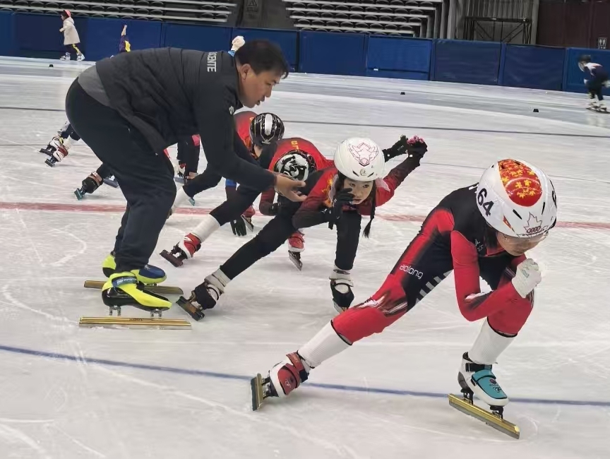 스케이트 체험 수업으로 느끼는 겨울 스포츠의 매력