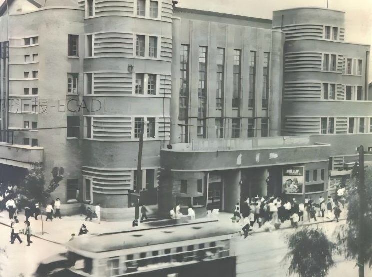 세기의 메아리 | 위만주국시기 풍락극장, 백년력사, 승리영원,