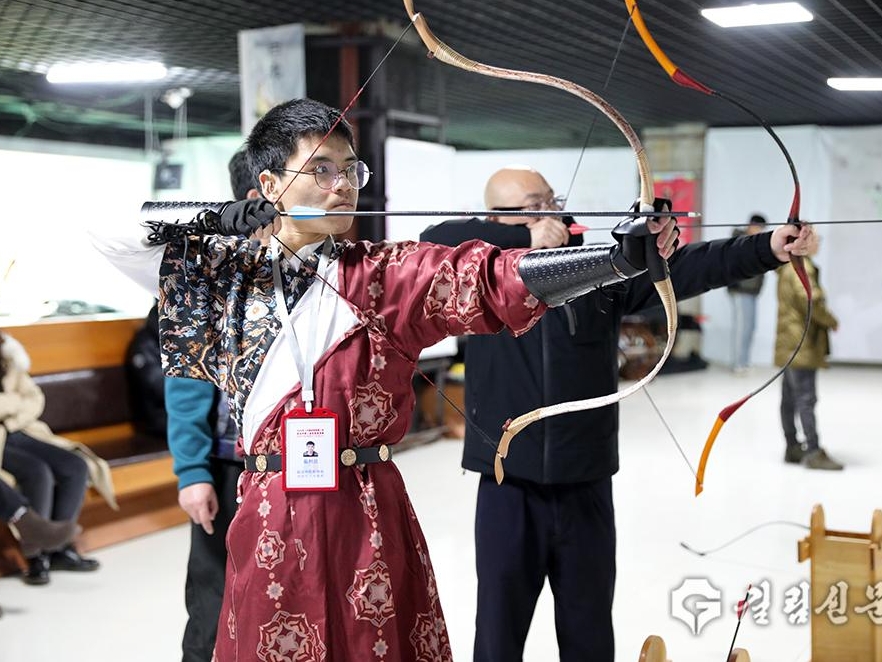 2025년 연변주 제3회 활쏘기 초청대회 연길서