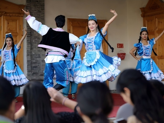 따따르족의 력사와 예술문화