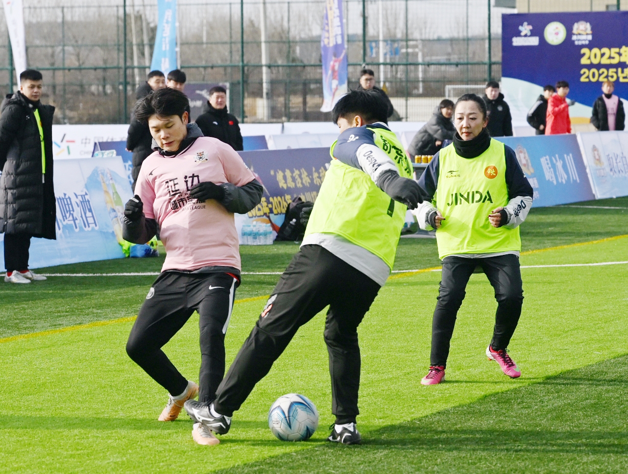 연길시 ‘빙천컵’ 아마츄어 눈축구대회 개최