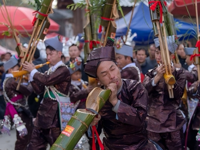 귀주 종강 로생제, 노래와 춤으로 풍년 축하