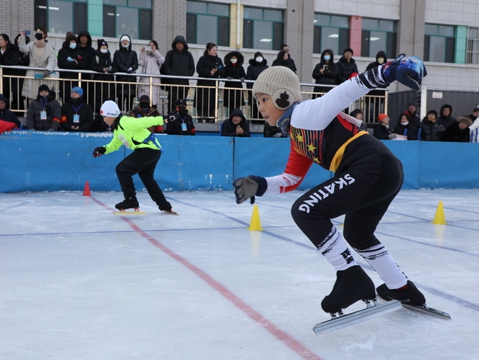‘운동장→스케트장’ 길림성 각지 빙설스포츠 교정 활성화 적극 추진