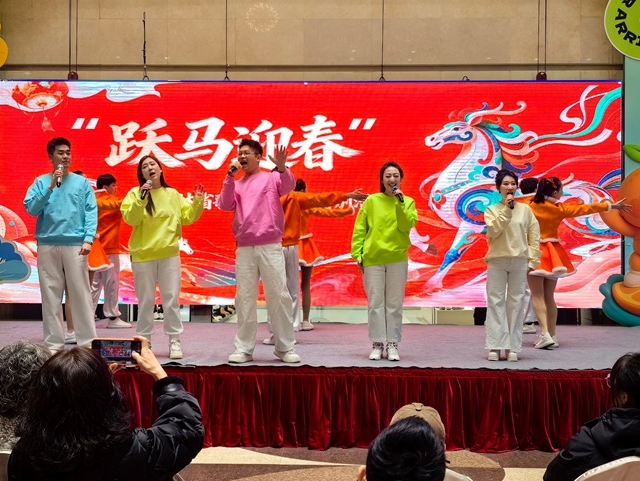 길림성가무단, 시민 곁으로 다가간 설맞이 공연